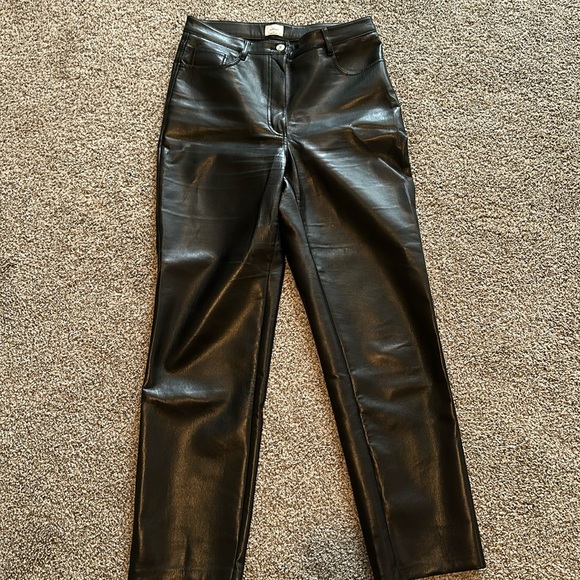 Aritzia Wilfred Melina Pant. High rise, Vegan leather. - Picture 1 of 3